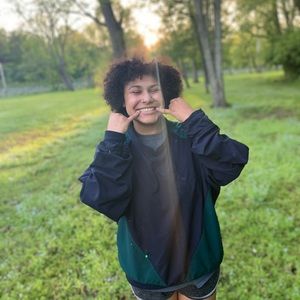 Meet your Posher, Olivia